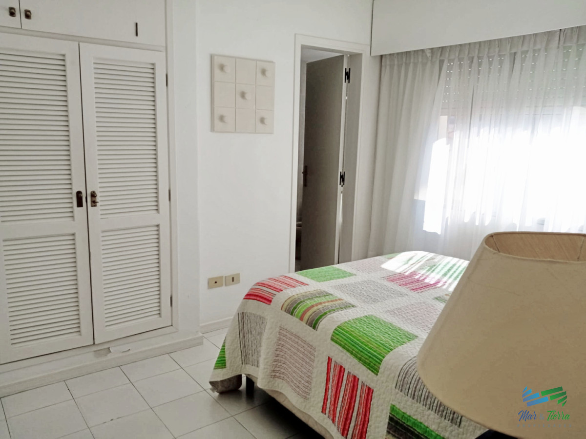 Apartamento ID.5636 - Venta de apartamento 3 dormitorios en península Punta del este 