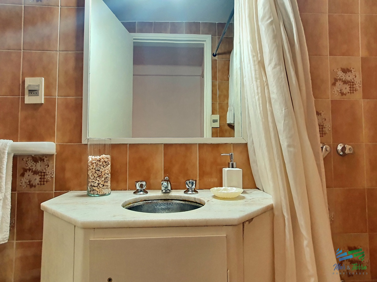 Apartamento ID.287 - Alquilo apartamento 3 dormitorios frente al mar, playa brava, Punta del Este.