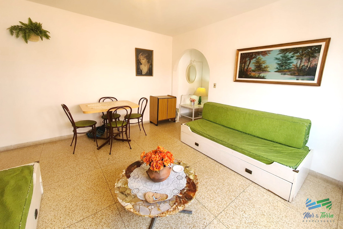 DEPARTAMENTO EN VENTA, 1 DORMITORIO, SOBRE CALLE 20, PENÍNSULA. BAJOS GASTOS COMUNES!! - GoPunta - Portal Inmobiliario de Punta del Este - Maldonado