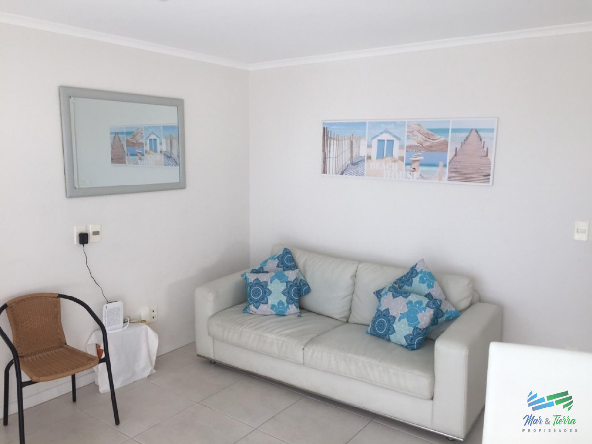 Apartamento ID.712 - Vendo apartamento en Punta del Este, a pocas cuadras de la brava con muy buenos servicios.