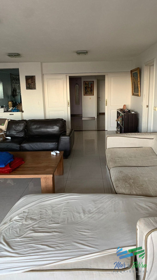 Apartamento ID.5720 - Venta de apartamento 3 dormitorios en Roosevelt Punta del Este