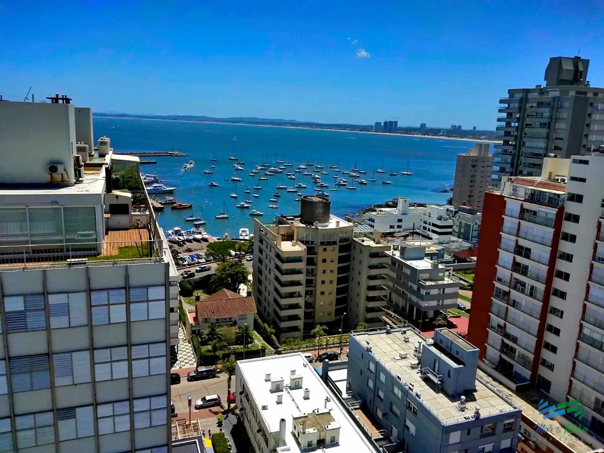 Apartamento ID.3883 - Vendo apartamento 2 dormitorios, vista al mar, en Peninsula, Punta del Este