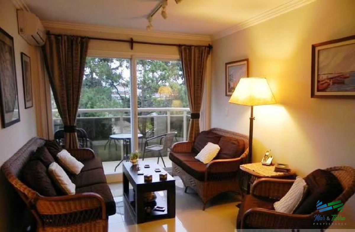 Apartamento ID.2164 - EN EDIFICIO NUEVO...TOTALMENTE EQUIPADO, CON PARRILLA Y TERRAZA COMUNITARIA..... A PASITOS DE LA BRAVA