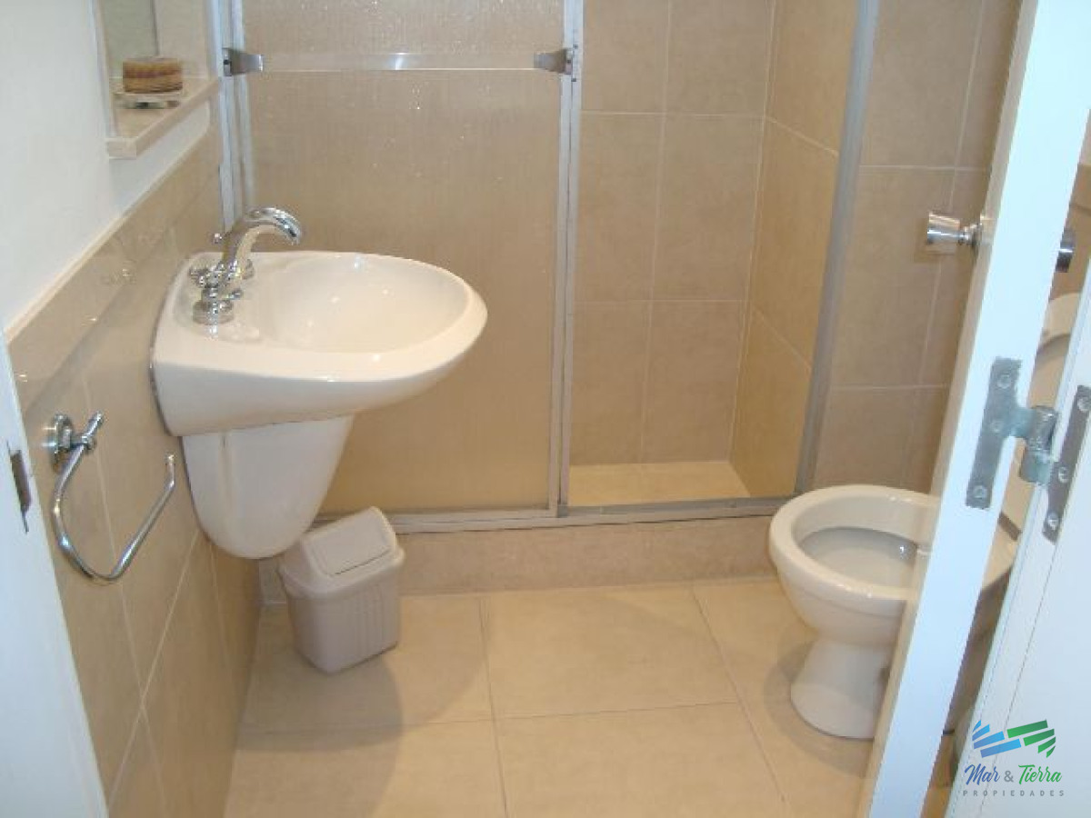 Apartamento ID.2598 - Vendo apartamento 3 dormitorios con vista al Puerto en Peninsula, Punta del Este.