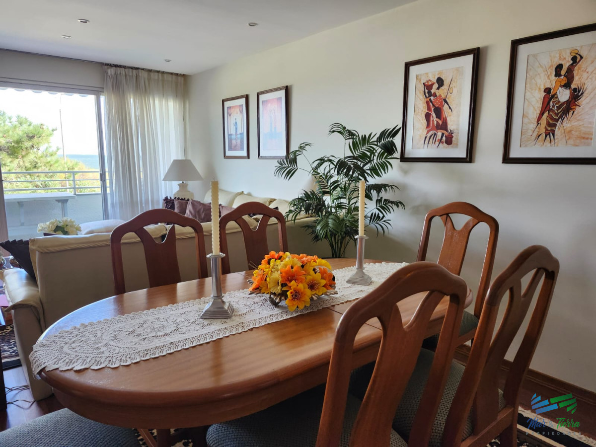 Apartamento ID.150 - Venta de apartamento 3 dormitorios en primera línea sobre playa Mansa