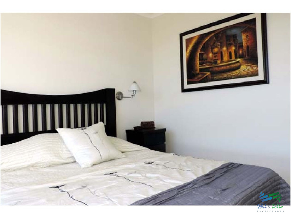 Apartamento ID.2361 - En venta.. Muy lindo apartamento sobre Av. Roosevelt, Punta del Este