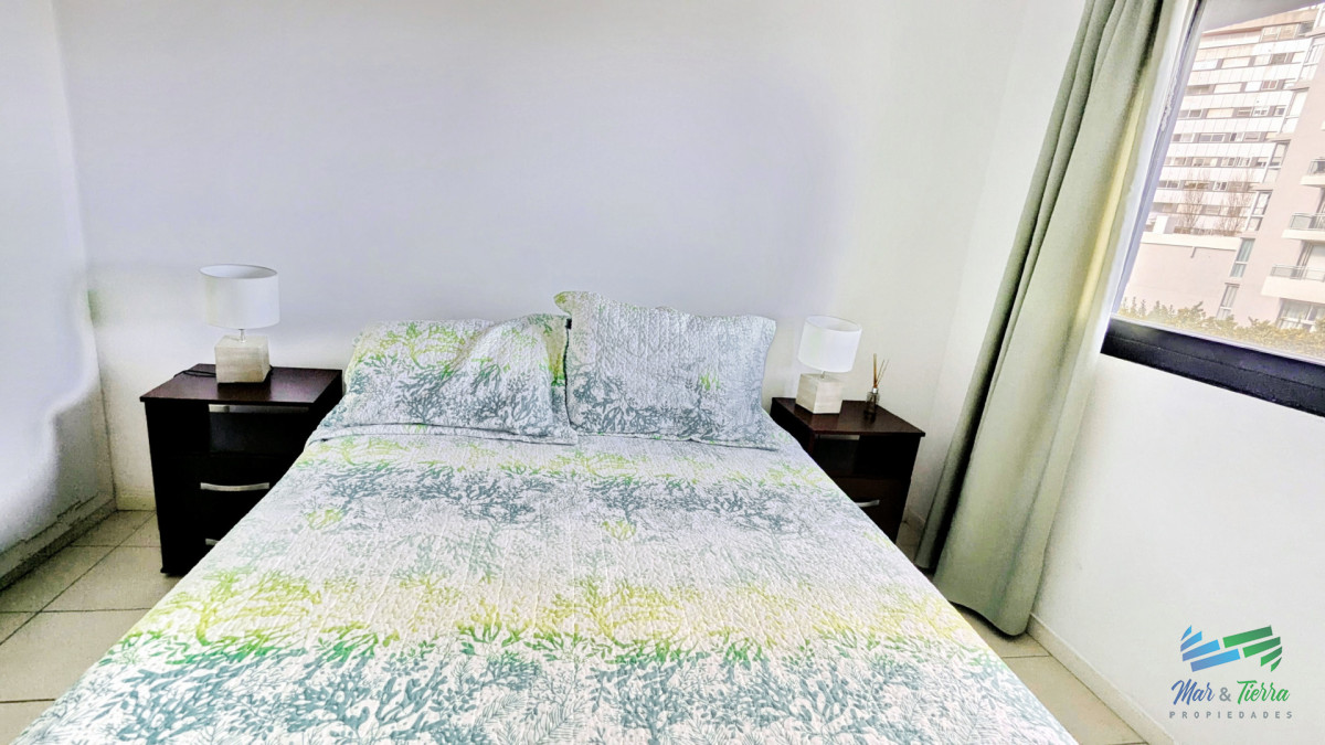 Apartamento ID.2326 - Venta de apartamento 1 dormitorio esquinero con balcon y cochera sobre Roosevelt