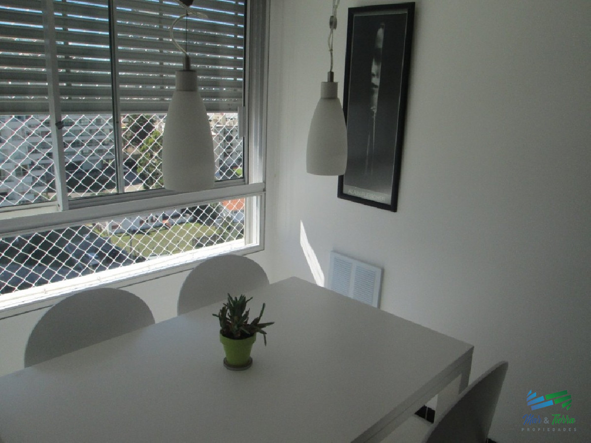 Apartamento ID.2152 - Excelente oportunidad... torre de categoría, con excelentes servicios, ubicado en primera línea sobre playa brava