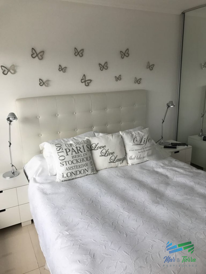 Apartamento ID.2961 - En venta.. piso alto , torre de categoría con excelente ubicación y servicios.