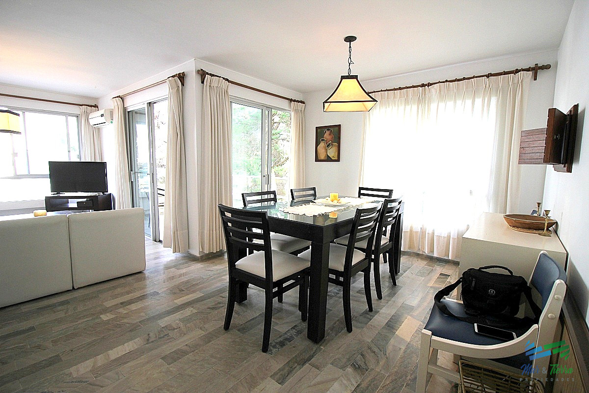 Apartamento ID.3948 - Vendo apartamento departamento 3 dormitorios 3 baños península Punta del Este