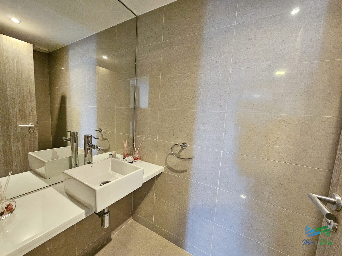 Apartamento ID.4950 - Venta de apartamento a estrenar full amenities 2 dormitorios en playa brava Punta del Este 