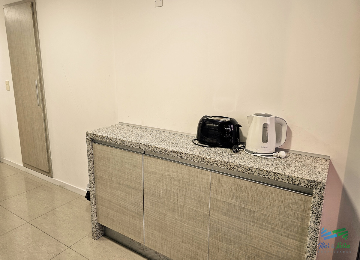 Apartamento ID.4760 - DEPARTAMENTO EN VENTA, PUNTA DEL ESTE, DOS DORMITORIOS DOS BAÑOS. EDIFICIO CON SERVICIOS 