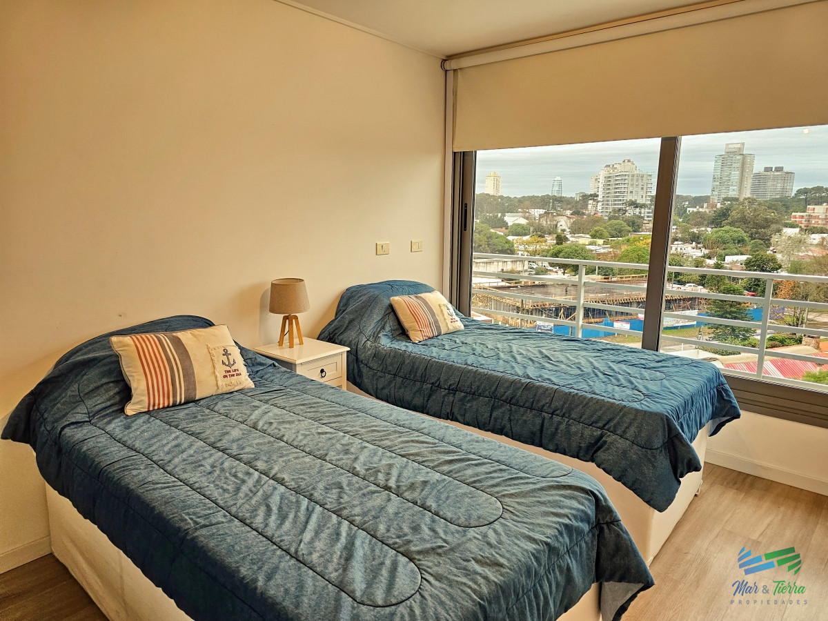 Apartamento ID.4759 - APARTAMENTO EN VENTA, 2 DORMITORIOS EN SUITE, PUNTA DEL ESTE. EN EDIFICIO CON SERVICIOS 