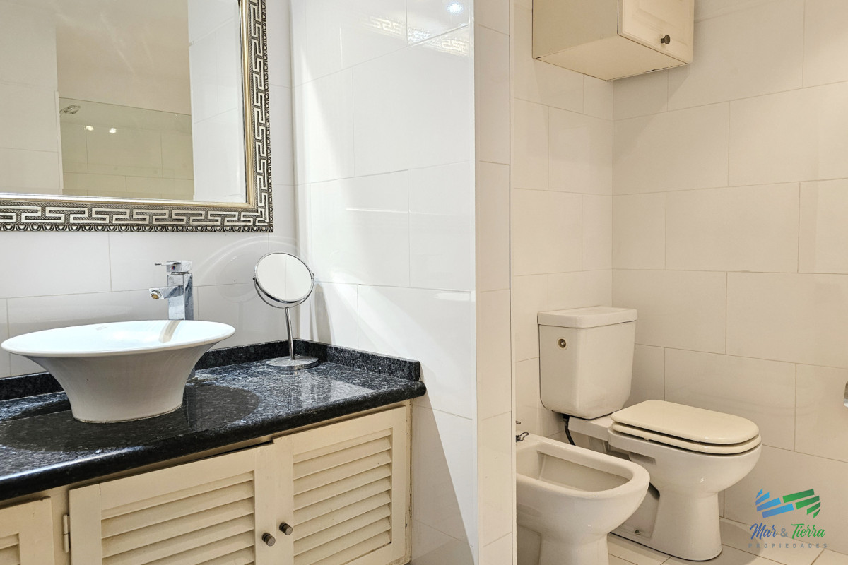 Apartamento ID.4619 - Venta de apartamento 2 dormitorios 2 baños en Peninsula de Punta del Este con impresionante vista