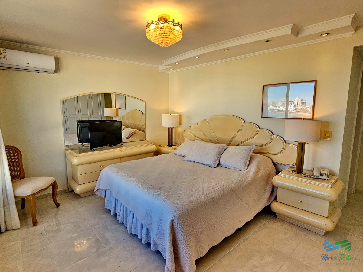 Apartamento ID.4624 - DEPARTAMENTO 3 DORMITORIO + SERVICIO DISPONIBLE ALQUILER ANUAL 