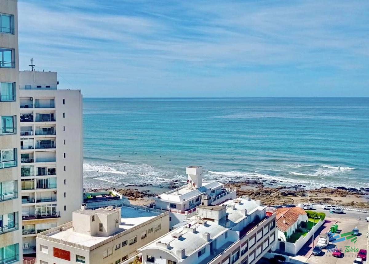 Apartamento ID.4619 - Venta de apartamento 2 dormitorios 2 baños en Peninsula de Punta del Este con impresionante vista