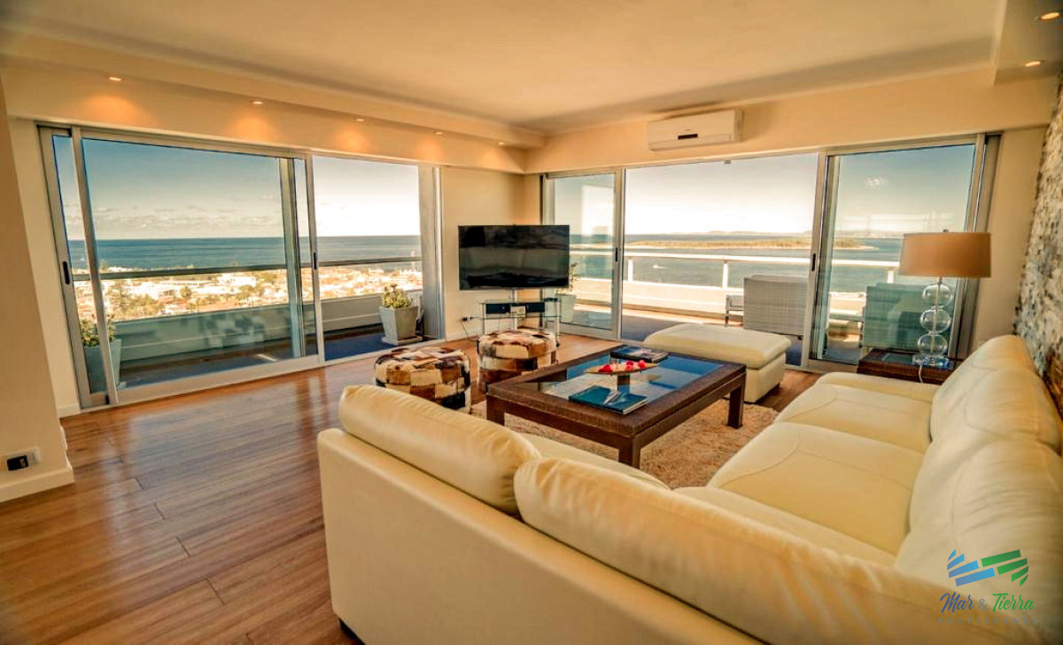 Apartamento ID.670 - Vendo apartamento 2 dormitorios con vista al puerto en Peninsula, Punta del Este