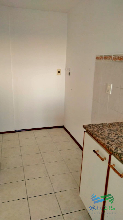 Apartamento ID.3713 - Oportunidad!!! Vendo apartamento 2 dormitorios en centro Maldonado