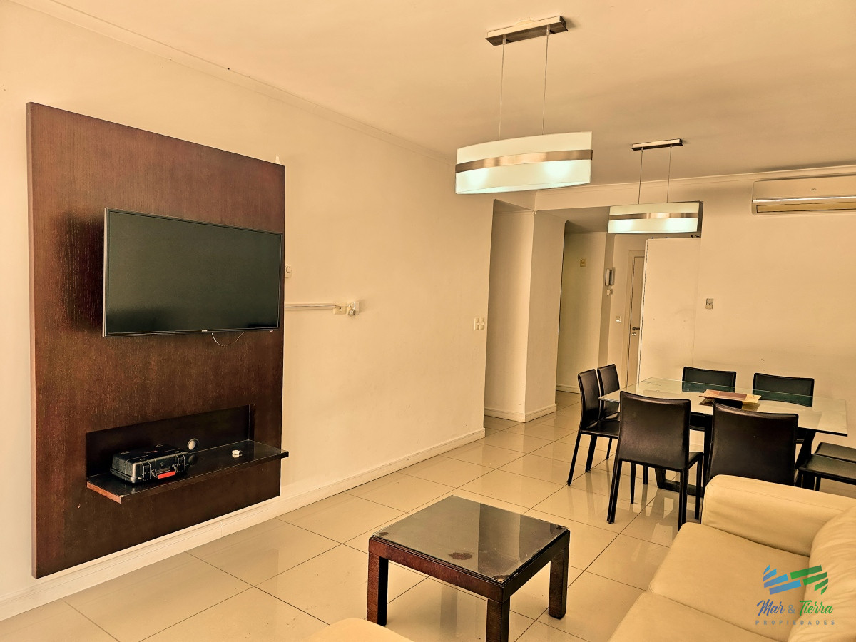Apartamento ID.4470 - Venta de apartamento de 2 dormitorios en Green Park Solanas 