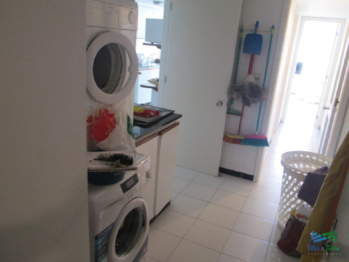 Apartamento ID.2152 - Excelente oportunidad... torre de categoría, con excelentes servicios, ubicado en primera línea sobre playa brava