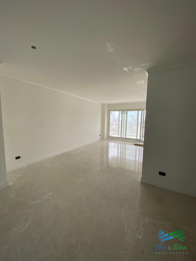 Apartamento ID.3576 - Vendo apartamento a estrenar, 2 dormitorios, excelentes servicios, playa mansa, Punta del Este