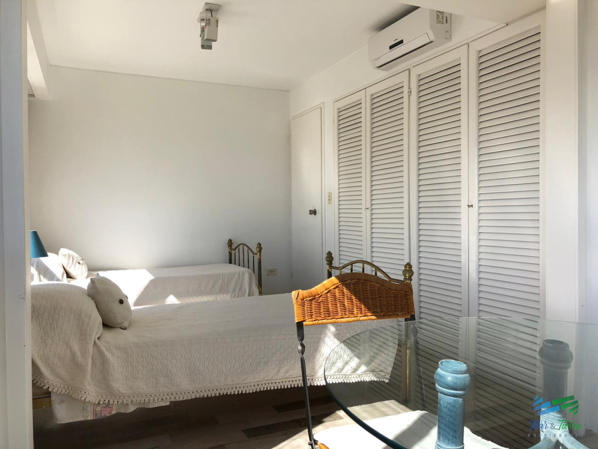 Apartamento ID.2283 - En venta.. gran oportunidad!!! piso intermedio con vista al mar.