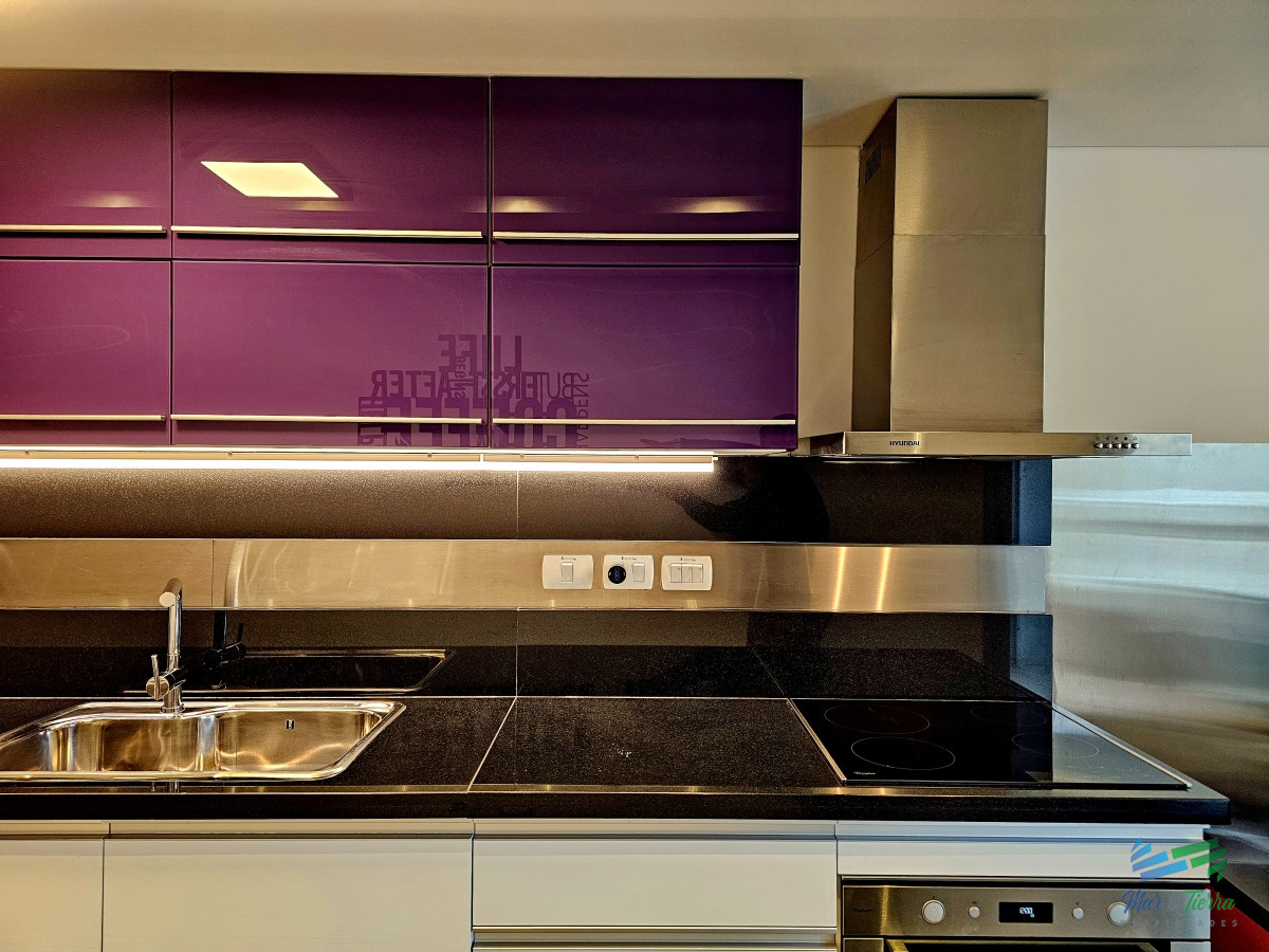 Apartamento ID.4798 - Apartamento disponible verano 2025, dos dormitorios, con servicios, Brava, Punta del este. 