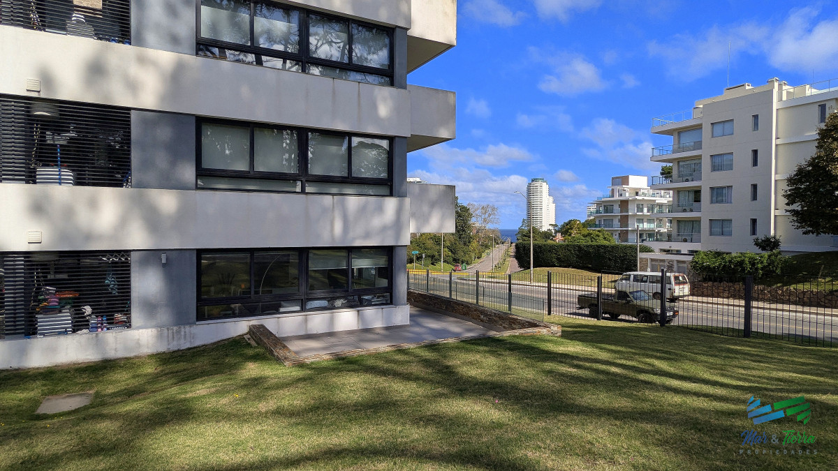 Apartamento ID.5175 - Venta de apartamento 2 dormitorios con vista al mar zona Arcobaleno