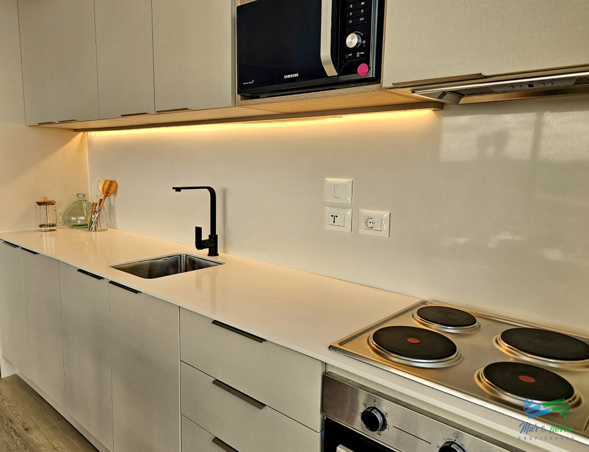 Apartamento ID.4703 - Venta de apartamento 3 dormitorios en complejo Atlántico, Maldonado, Punta del Este.