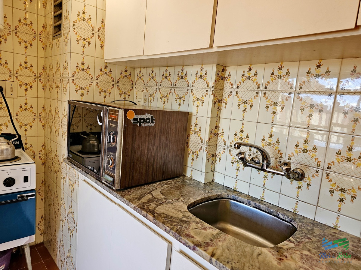 Apartamento ID.4488 - En venta apartamento 1 dormitorio con garaje en Peninsula, Punta del Este