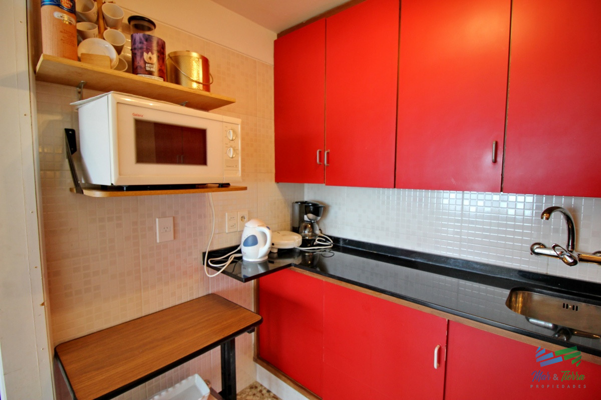 Apartamento ID.2860 - Vendo apartamento 1 dormitorio y medio en Peninsula, Punta del Este.