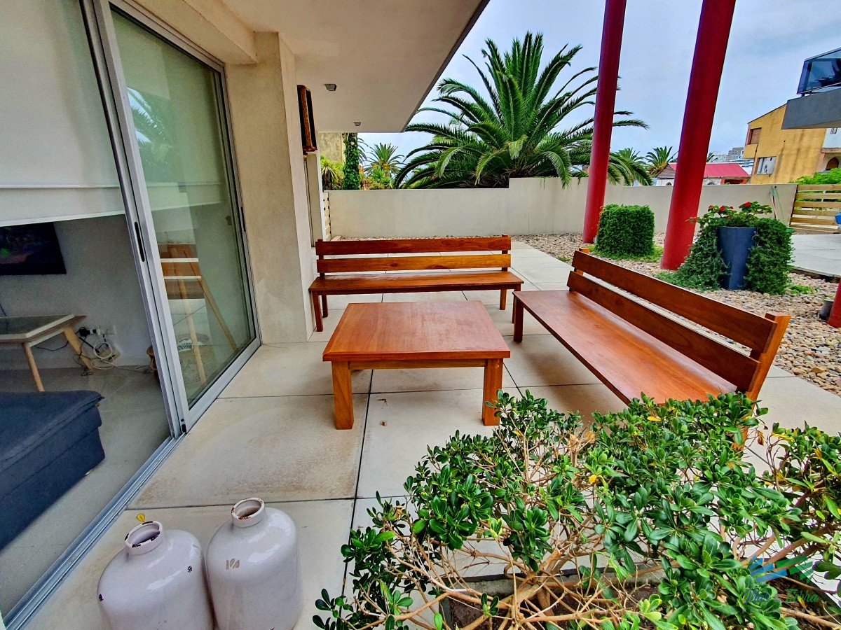 Apartamento ID.4196 - Vendo apartamento 2 dormitorios con gran terraza en Peninsula, zona puerto, Punta del Este