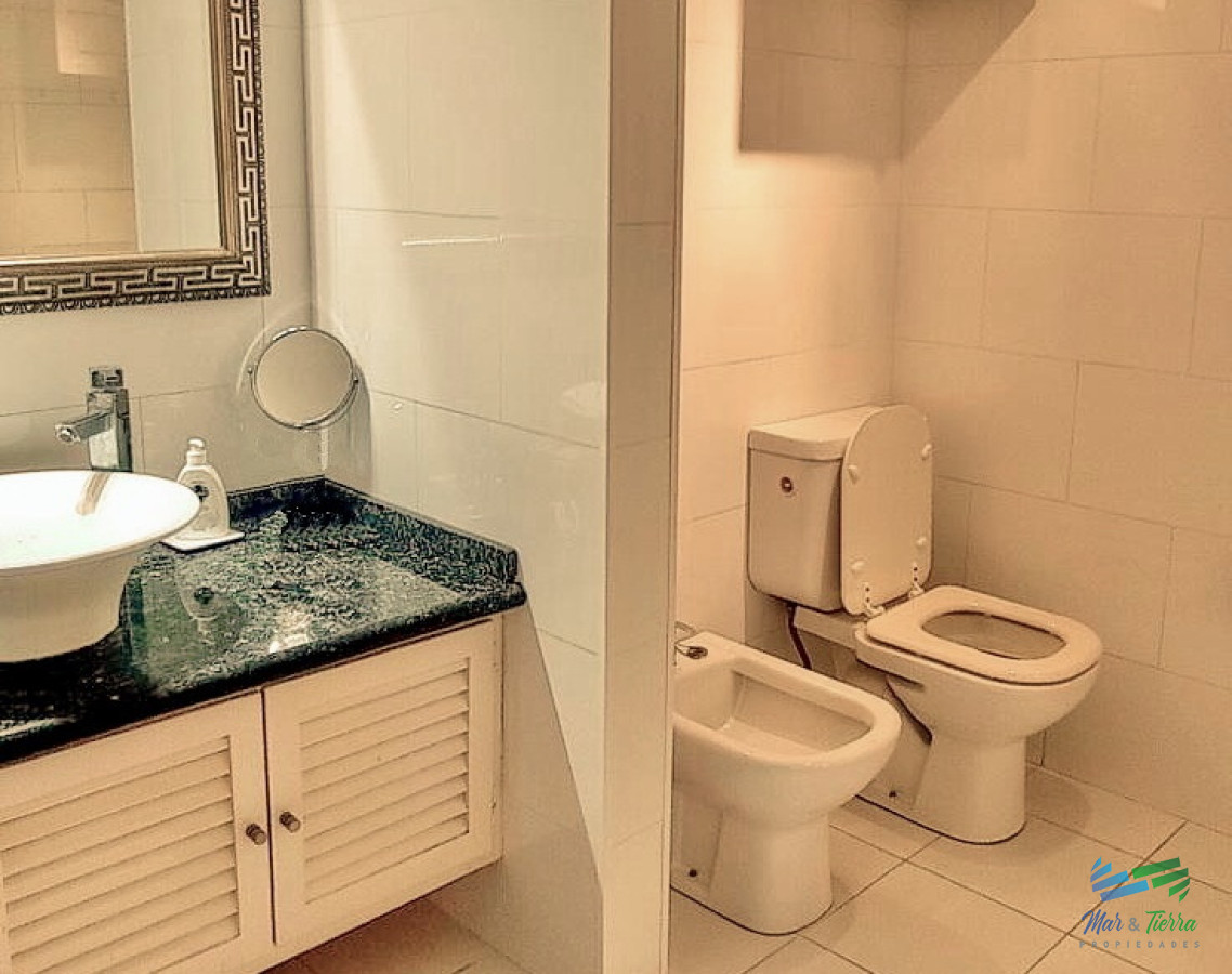 Apartamento ID.4619 - Venta de apartamento 2 dormitorios 2 baños en Peninsula de Punta del Este con impresionante vista