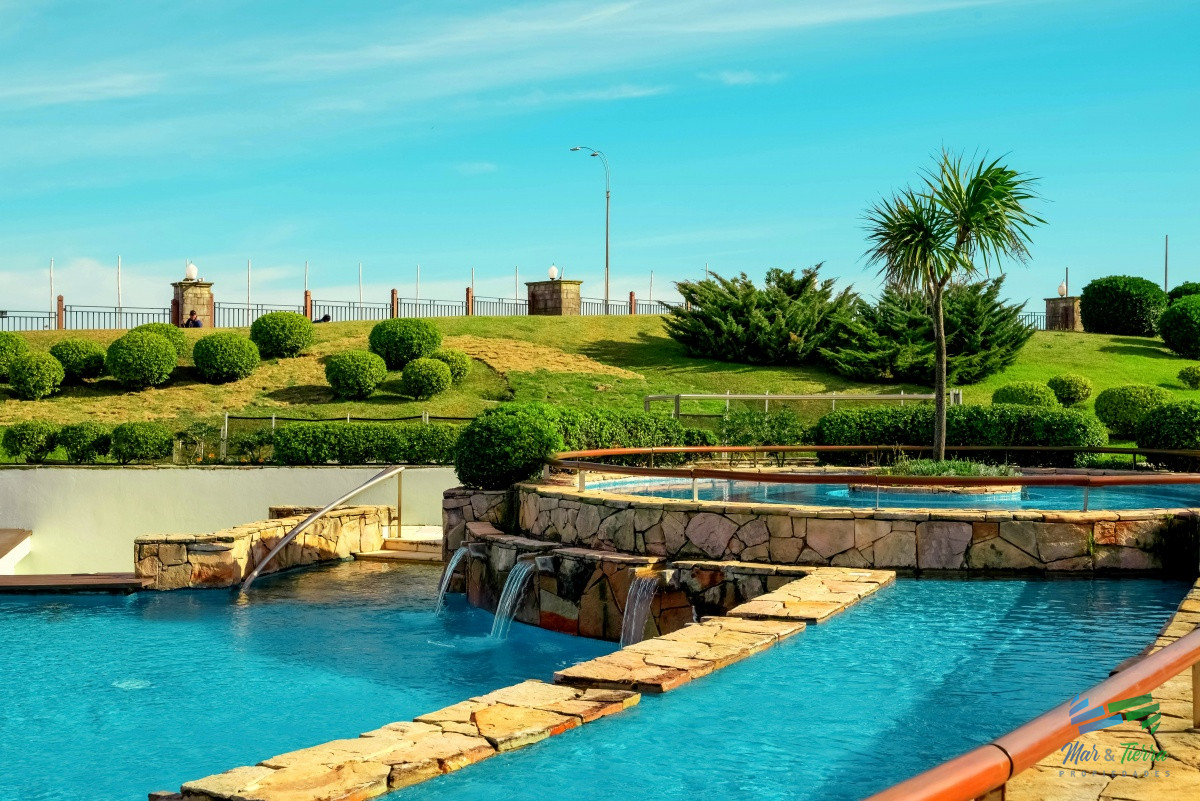 Apartamento ID.4210 - Venta de Apartamento 2 DORMITORIOS en Playa Mansa, Punta del Este