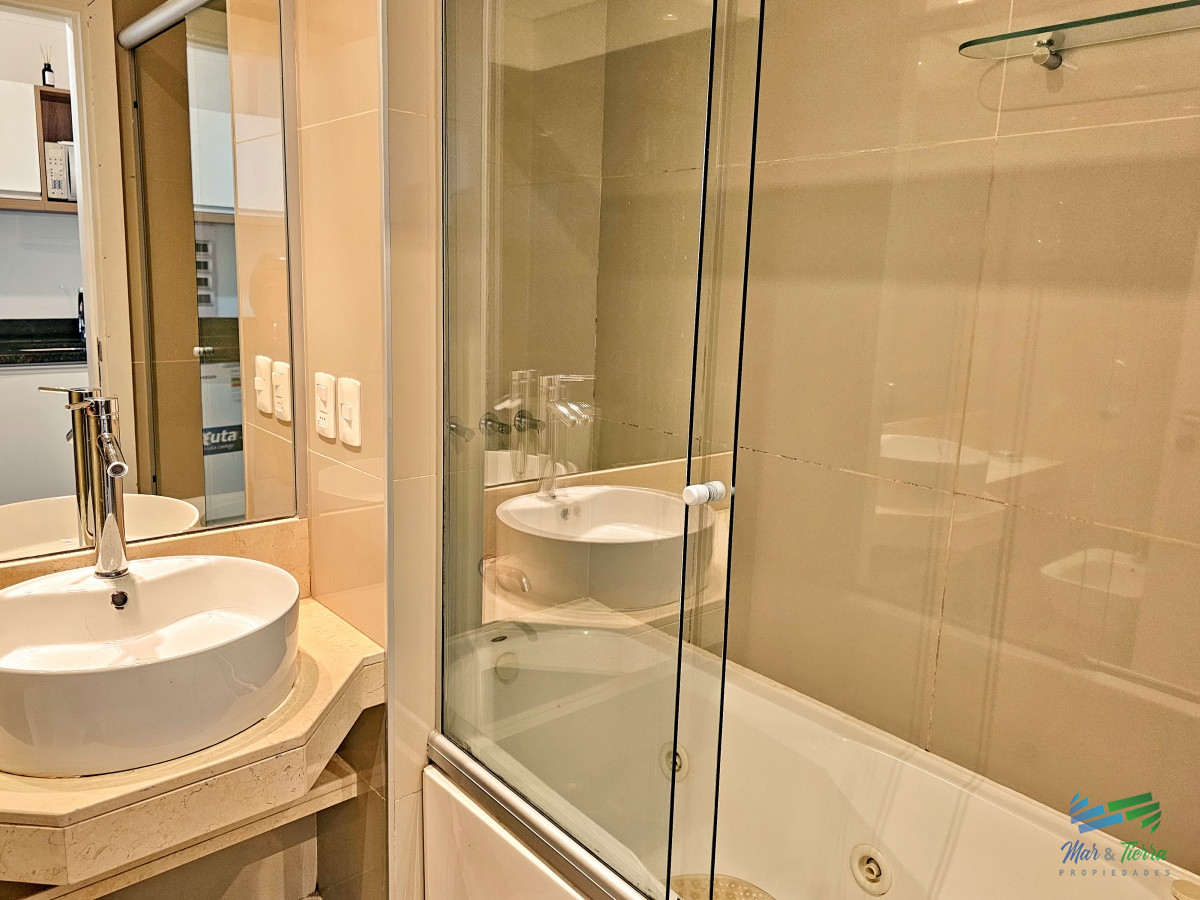 Apartamento ID.4469 - Venta de Monoambiente subdividido en Green Park Solanas Punta Ballena 