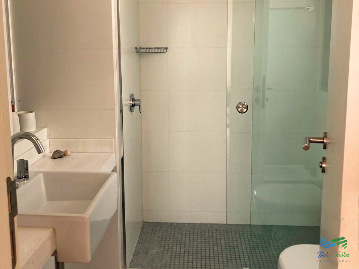 Apartamento ID.4782 - APARTAMENTO EN VENTA, DOS DORMITORIOS, EN TORRE CON SERVICIOS. 