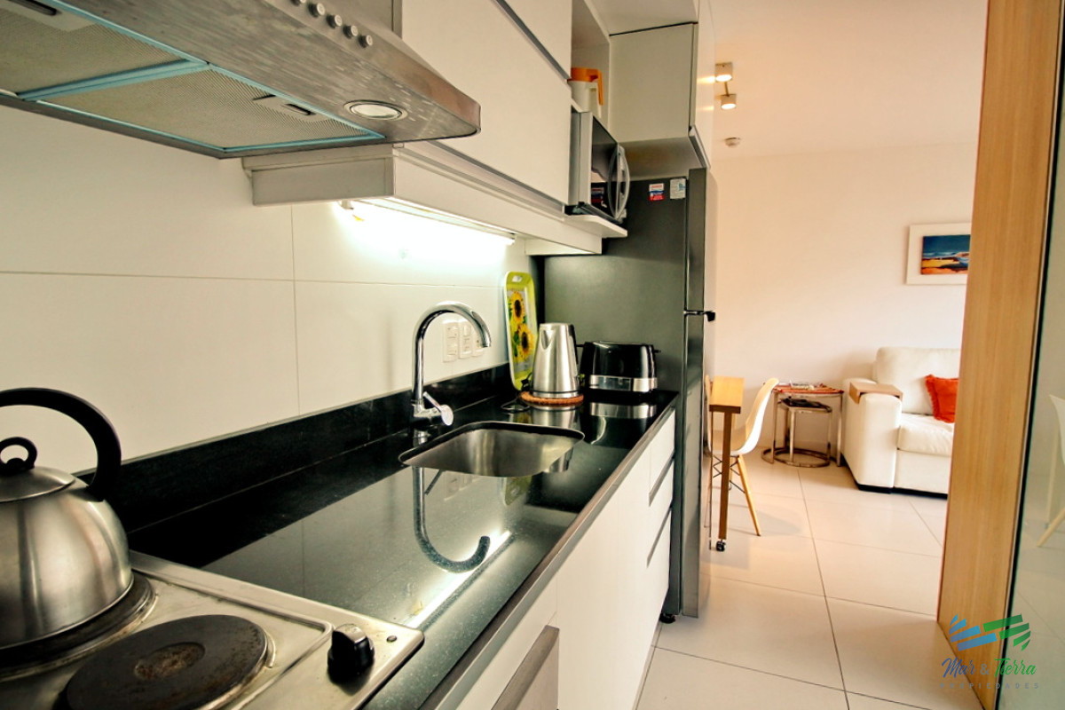 Apartamento ID.2823 - APARTAMENTO 1 DORMITORIO EN ALQUILER, CON SERVICIOS, AV.ROOSEVELT, PUNTA DEL ESTE