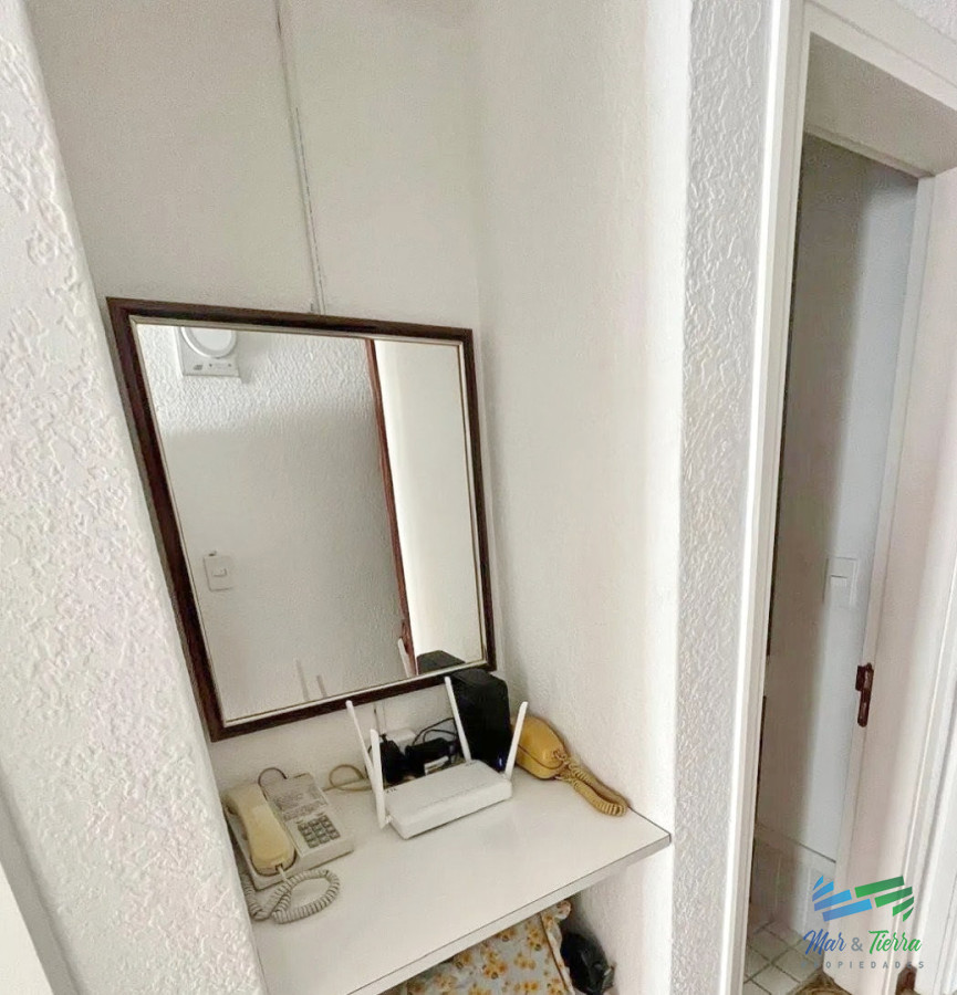 Apartamento ID.5667 - Venta de apartamento 2 y medio dormitorios en la península Punta del este  