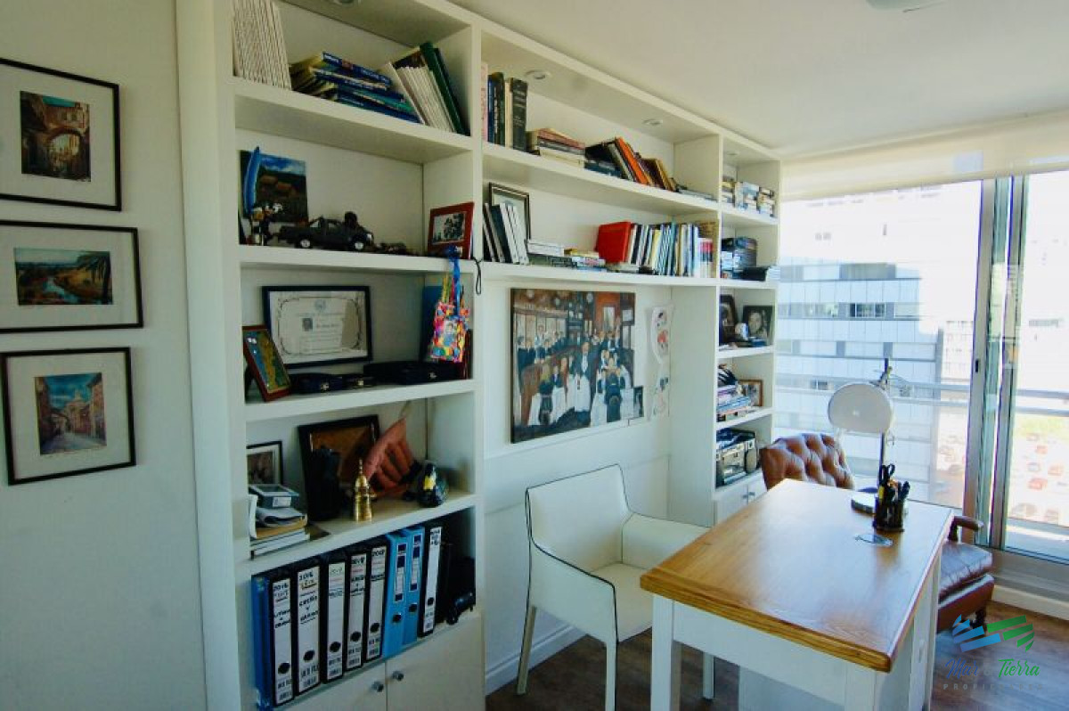 Apartamento ID.2533 - Apartamento 3 dormitorios en venta, Av. Roosevelt, Punta del Este