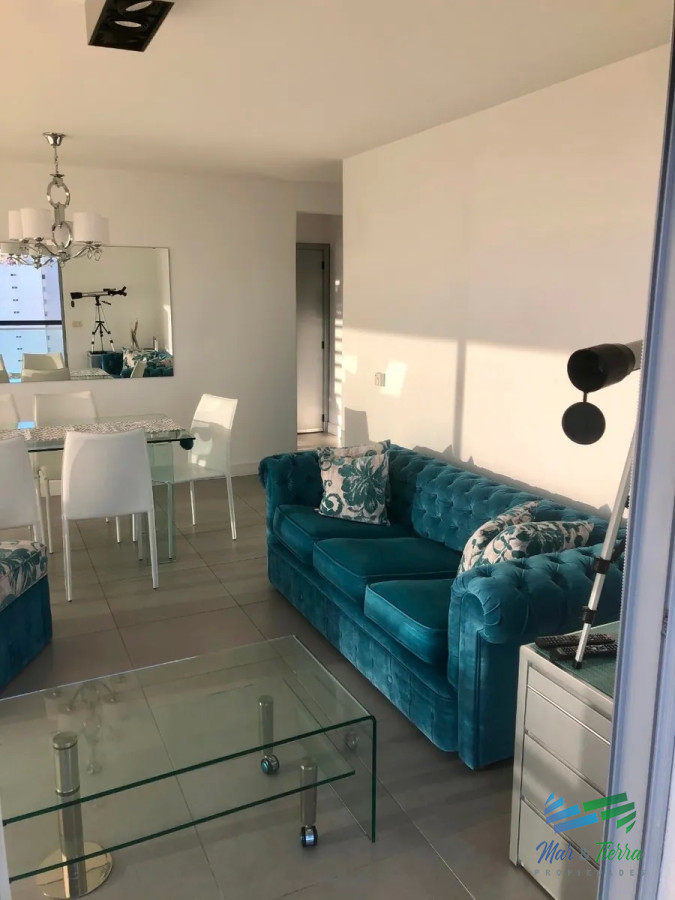 Apartamento ID.3479 - Apartamento de 2 dormitorios con vista al mar ,Punta del Este
