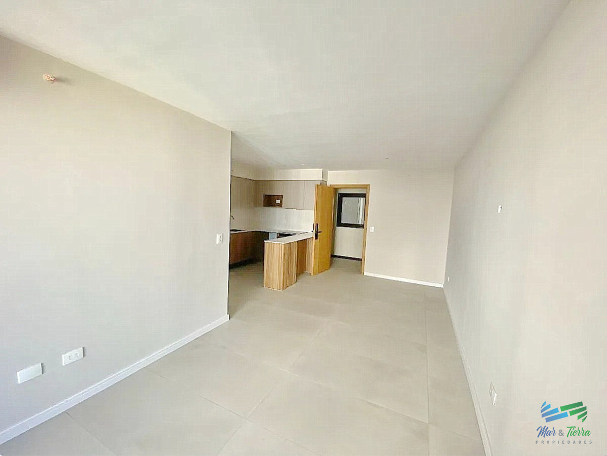 Apartamento ID.5668 - Venta de apartamento 2 dormitorios un baño en playa Brava a estrenar 