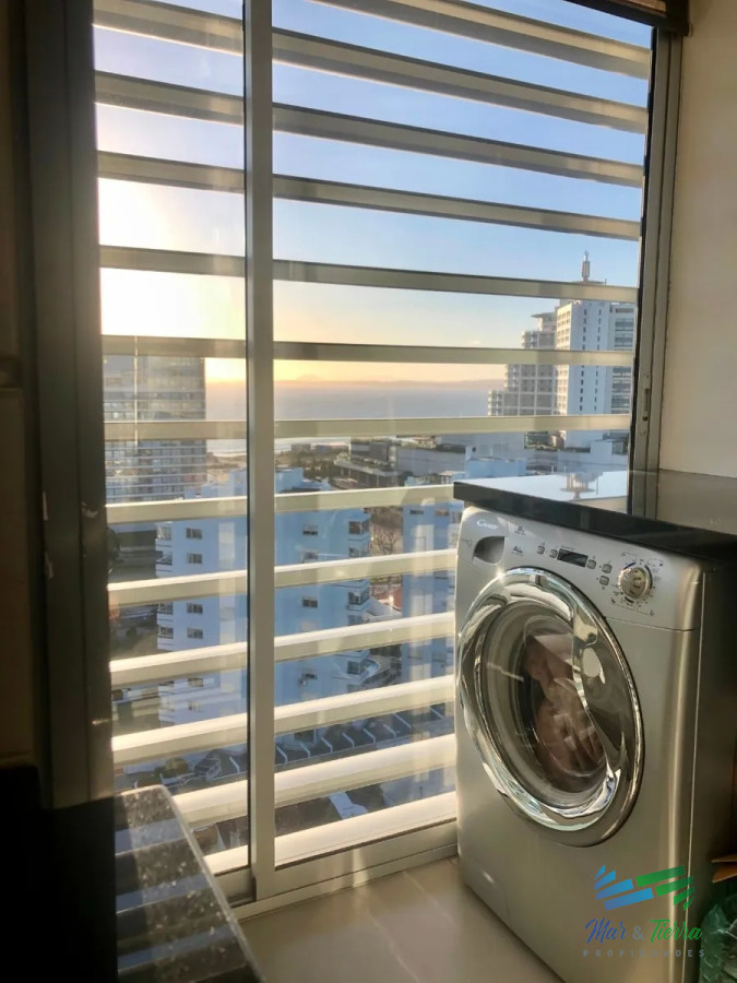 Apartamento ID.3479 - Apartamento de 2 dormitorios con vista al mar ,Punta del Este