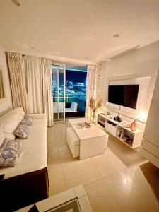 Venta de apartamento 1 dormitorio edificio Sol y Luna 2 Punta del Este playa Mansa