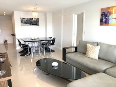 Venta Alquiler apartamento 3 dormitorios 2 baños playa brava punta del este