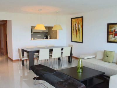 Se vende apartamento 3 dormitorios frente al mar, RincÃ³n del Indio, Punta Ballena.
