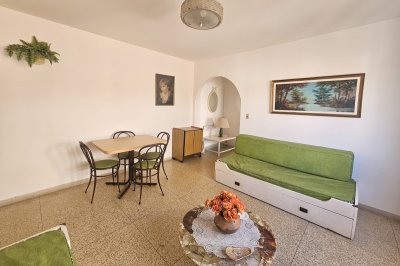 DEPARTAMENTO EN VENTA, 1 DORMITORIO, SOBRE CALLE 20, PENÍNSULA. BAJOS GASTOS COMUNES!! 