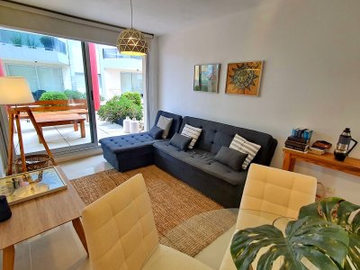 Vendo apartamento 2 dormitorios con gran terraza en Peninsula, zona puerto, Punta del Este