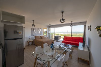 Venta de Studio en Punta Ballena frente a la playa Mansa