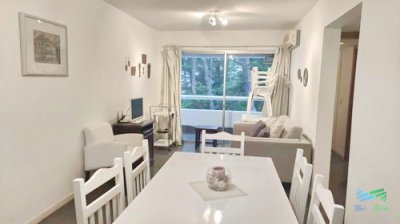 En venta 2 Dormitorios con garaje en Aidy Grill, Punta del Este
