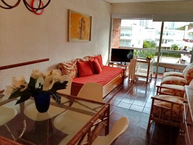 En venta apartamento 2 dormitorios en Aidy Grill, Punta del Este